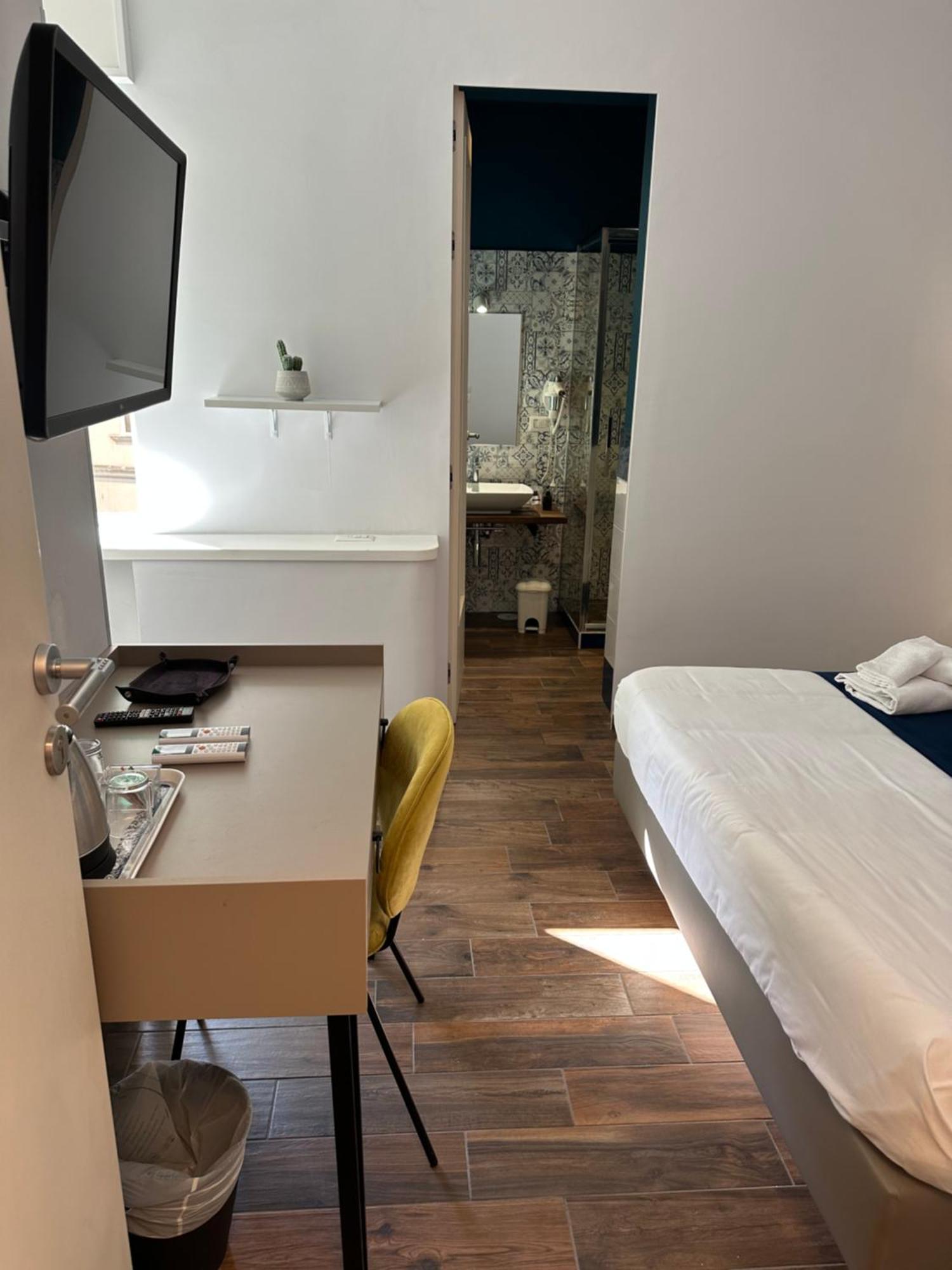 Hotiday Room Collection - Napoli Botanique Bagian luar foto